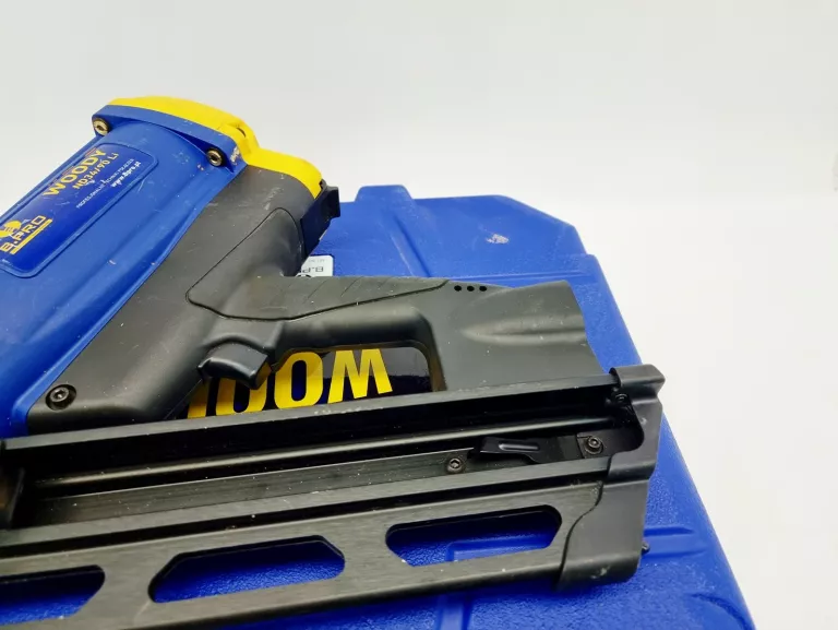 bpro-gwozdziarka-gazowa-nd3490-woody-waga-narzedzia-360