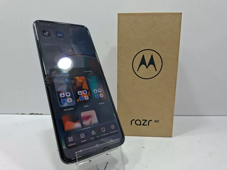 telefon-notorola-razr-40-ean-gtin-840023246357
