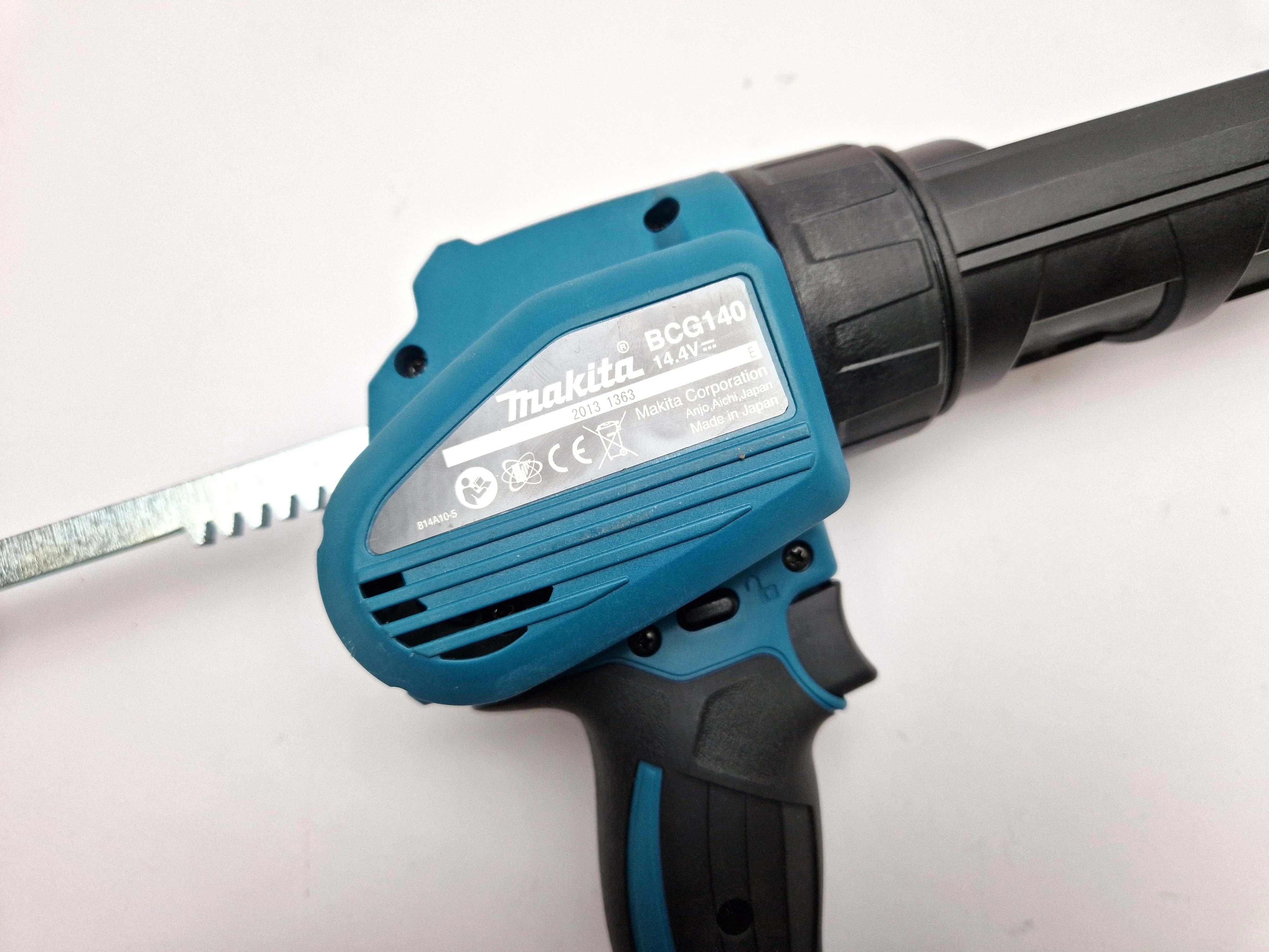 akumulatorowy-wyciskach-do-kleju-i-silikonu-144v-makita-bcg140-body-marka-248811-950929