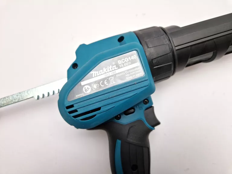 akumulatorowy-wyciskach-do-kleju-i-silikonu-144v-makita-bcg140-body-marka-248811-950929