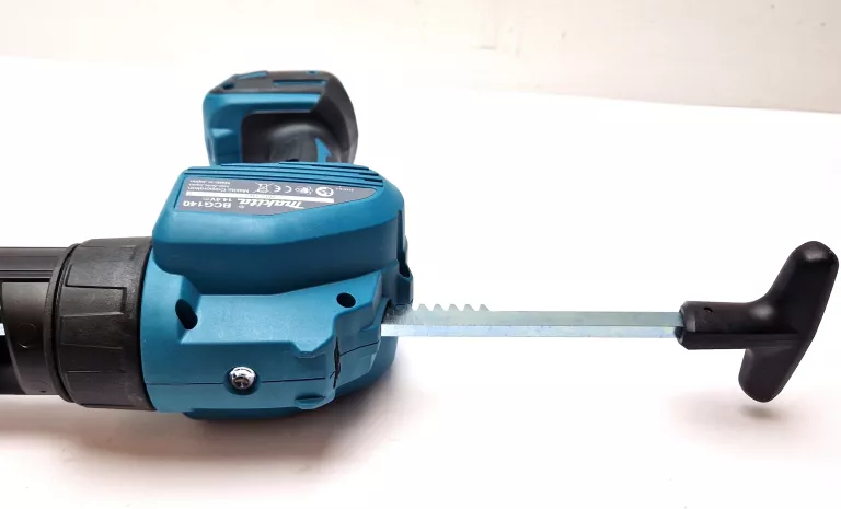 akumulatorowy-wyciskach-do-kleju-i-silikonu-144v-makita-bcg140-body-kod-producenta-dcg140