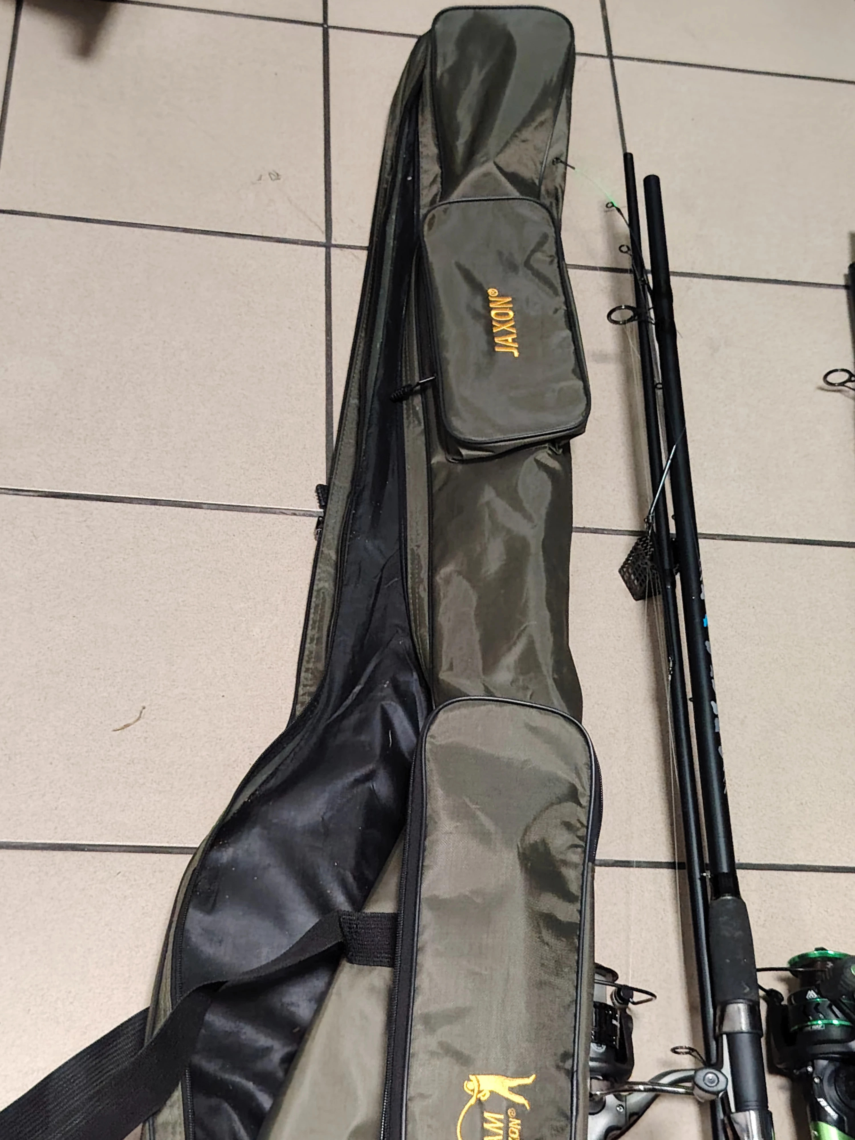 zestaw-wedkarski-gotowy-duzy-splawik-dwie-wedki-2x-kolowrotki-stan-11323-2