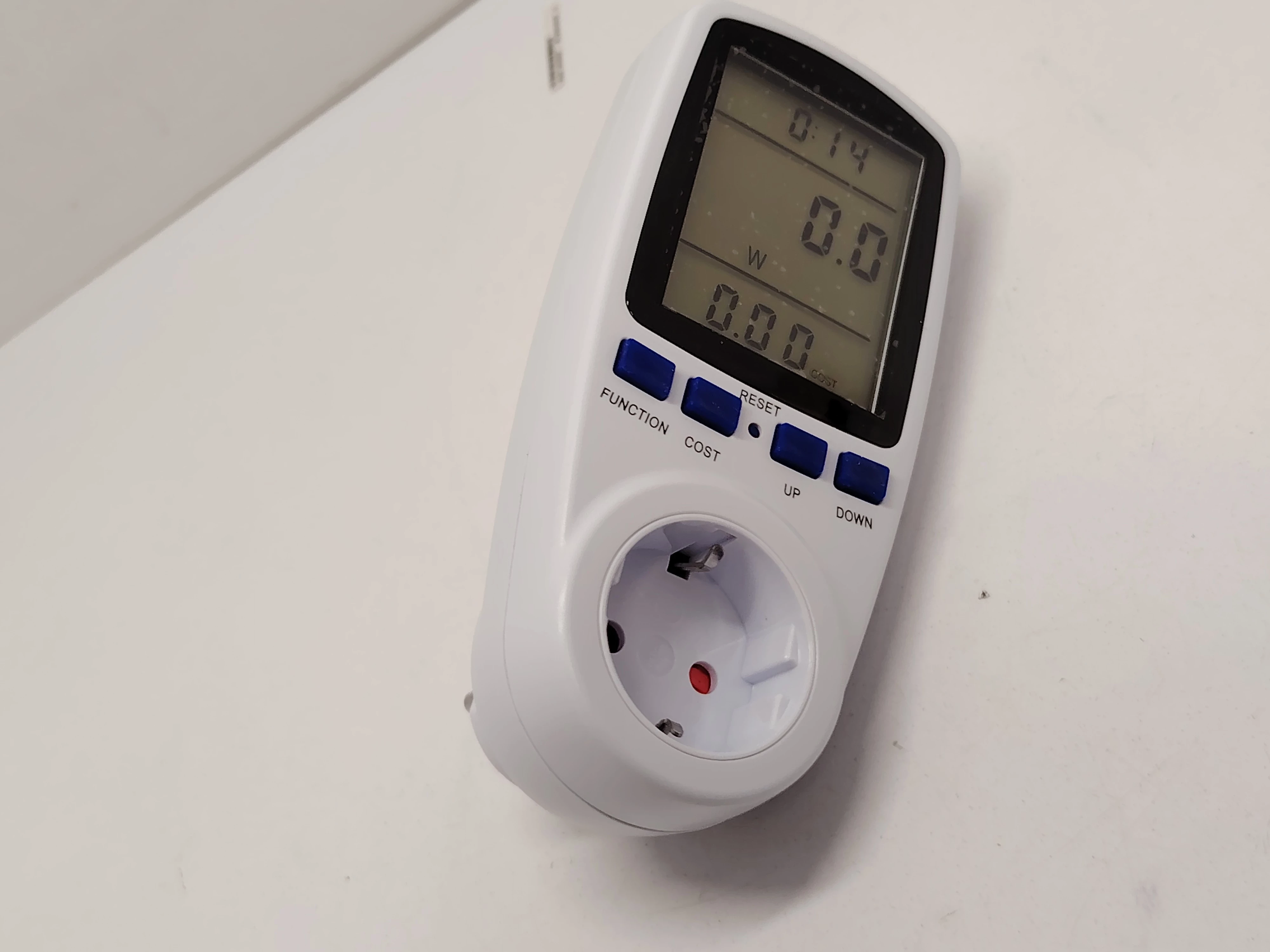 inteligentne-gniazdo-do-pomiaru-zuzycia-energii-watomierz-marka-248811-958954