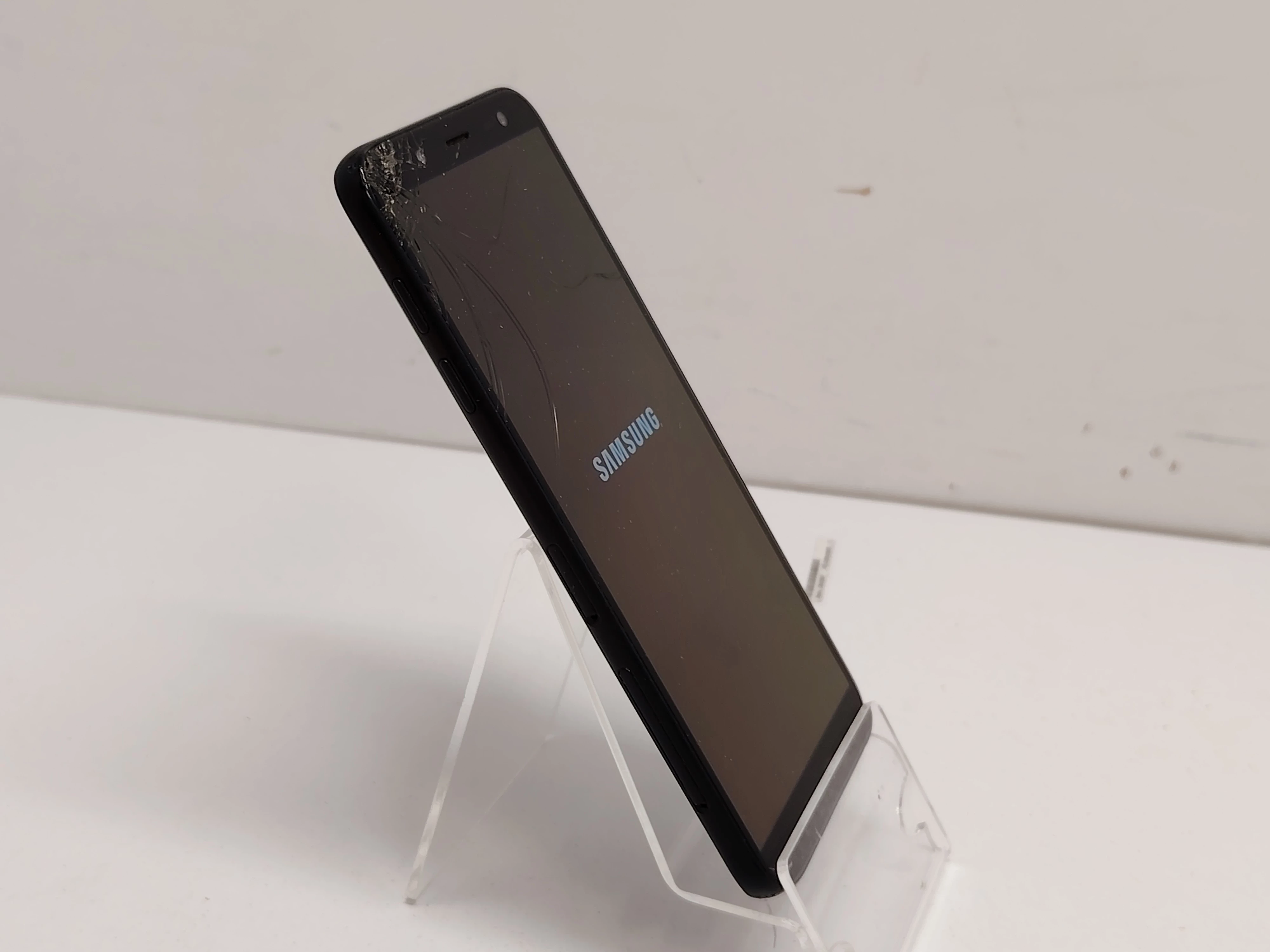 telefon-samsung-galaxy-j6-pobity-kod-producenta-sm-j600fzkuxeo