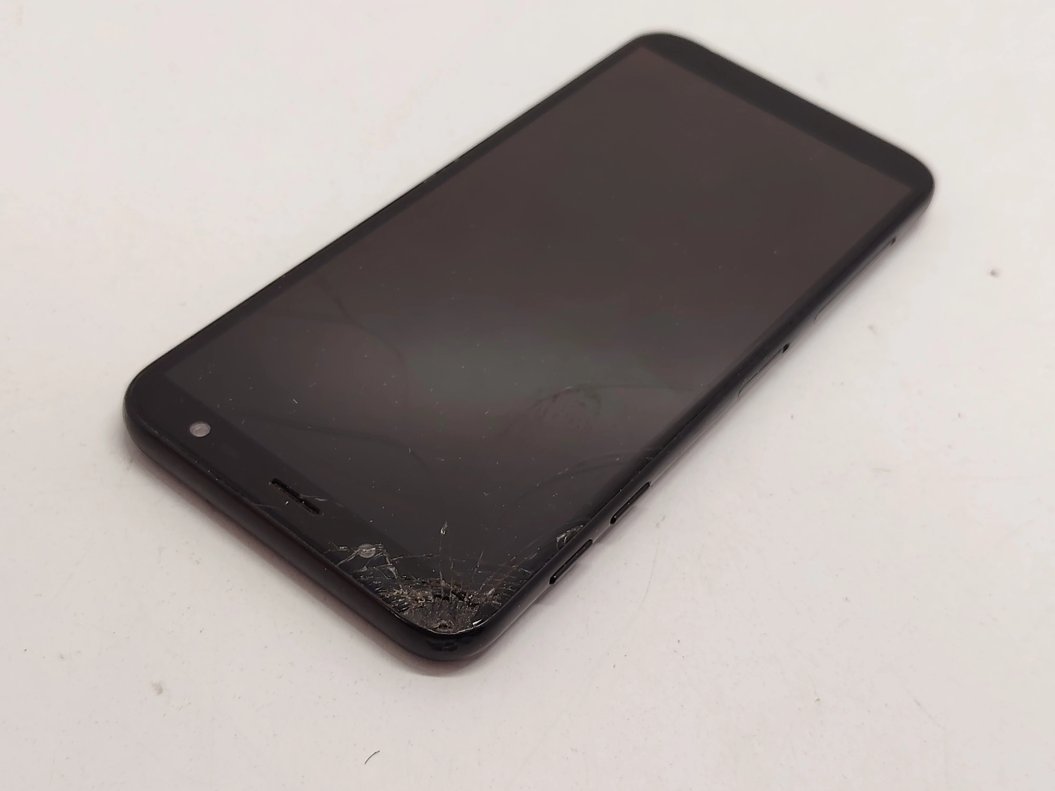 telefon-samsung-galaxy-j6-pobity-pojemnosc-akumulatora-3000