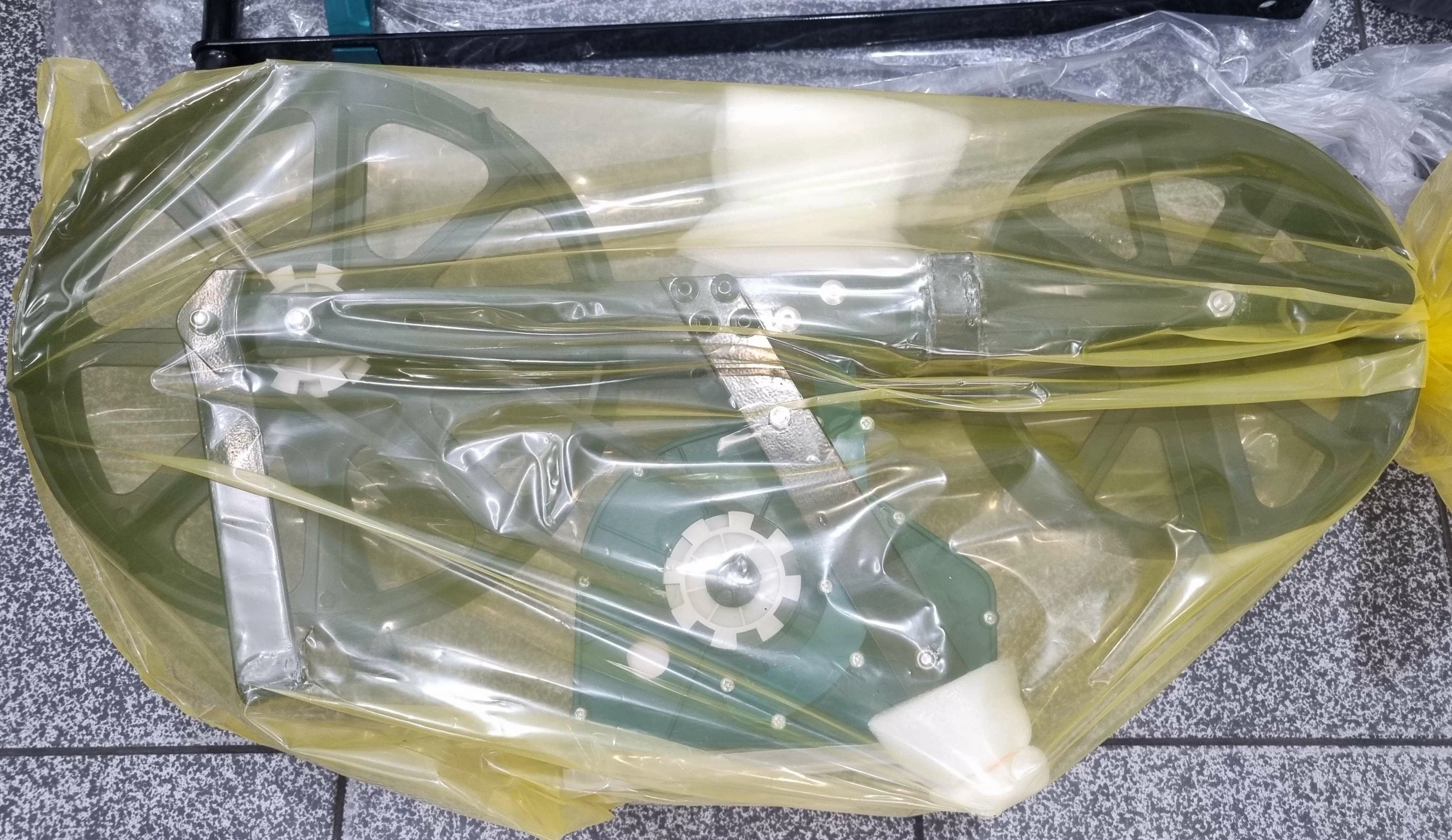 siewnik-reczny-taczkowy-cresco-single-row-seeder-szerokosc-siewu-1