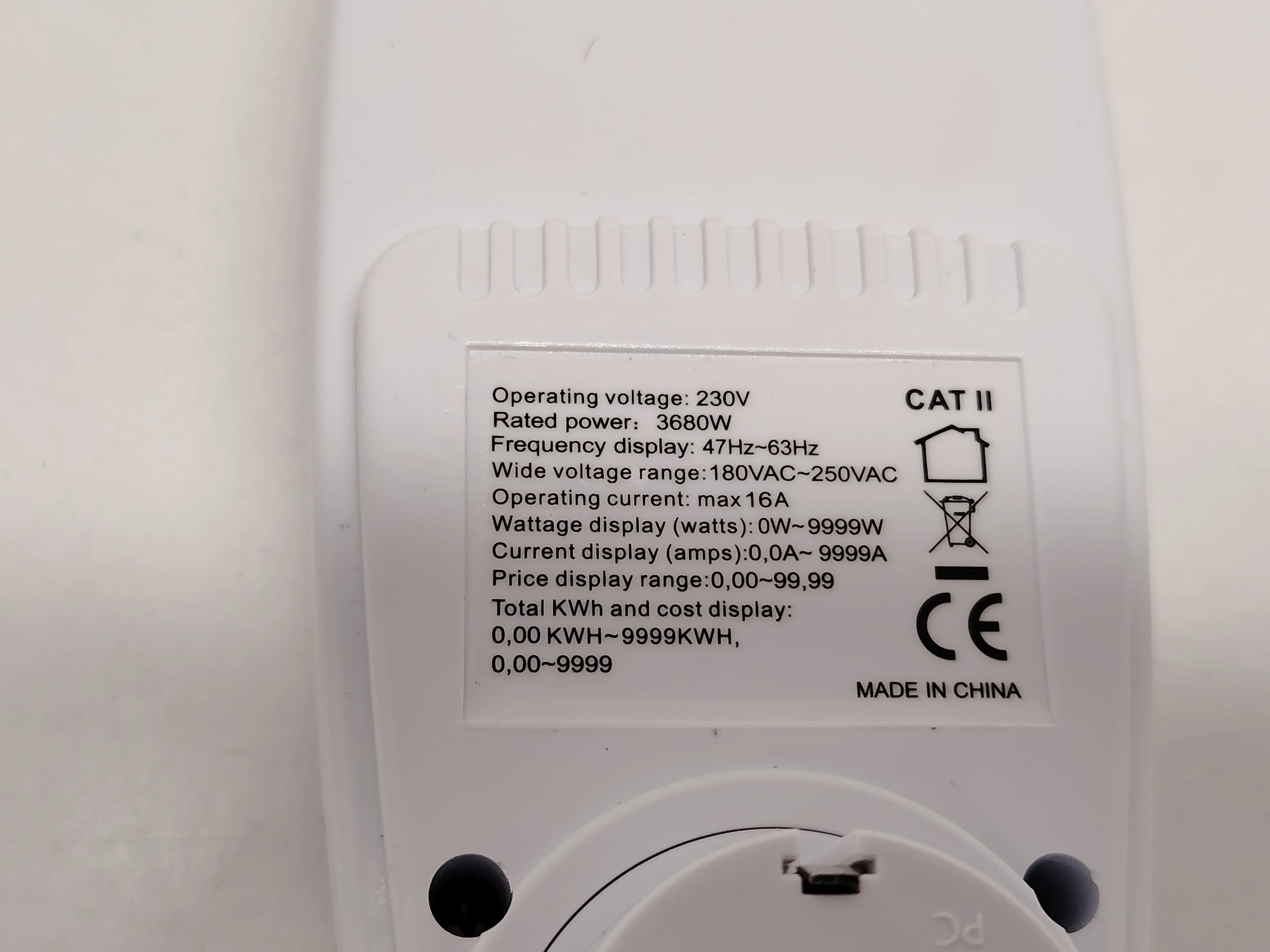 inteligentne-gniazdo-do-pomiaru-zuzycia-energii-watomierz-product-id-0b9a7593-1b55-47cd-b623-5123e841f56a