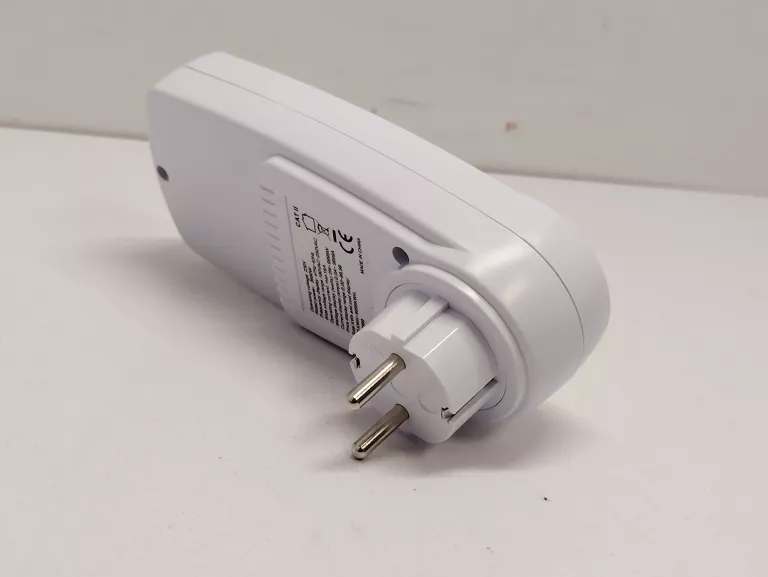 inteligentne-gniazdo-do-pomiaru-zuzycia-energii-watomierz-kod-producenta-pm01