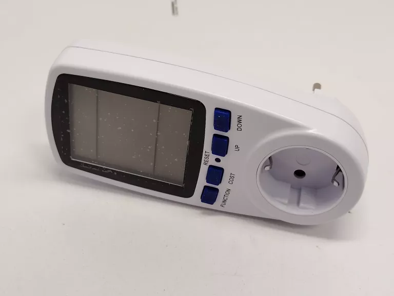 inteligentne-gniazdo-do-pomiaru-zuzycia-energii-watomierz-ean-gtin-8447100555535