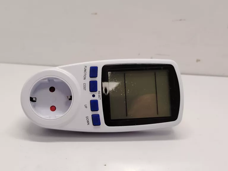 inteligentne-gniazdo-do-pomiaru-zuzycia-energii-watomierz-ean-gtin-8447100555535