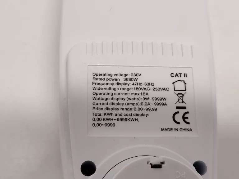 inteligentne-gniazdo-do-pomiaru-zuzycia-energii-watomierz-product-id-0b9a7593-1b55-47cd-b623-5123e841f56a