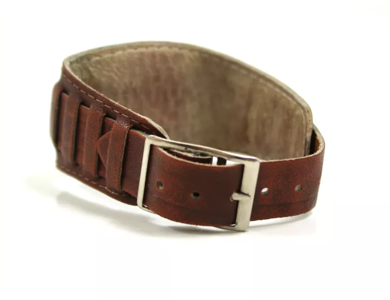 zegarek-nareczny-lucz-ksztalt-koperty-129223-1