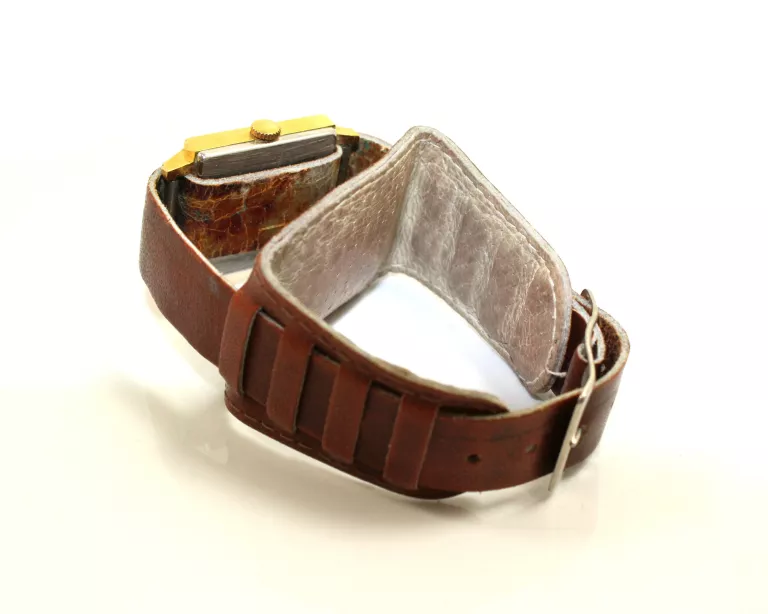 zegarek-nareczny-lucz-funkcje-220-2097152