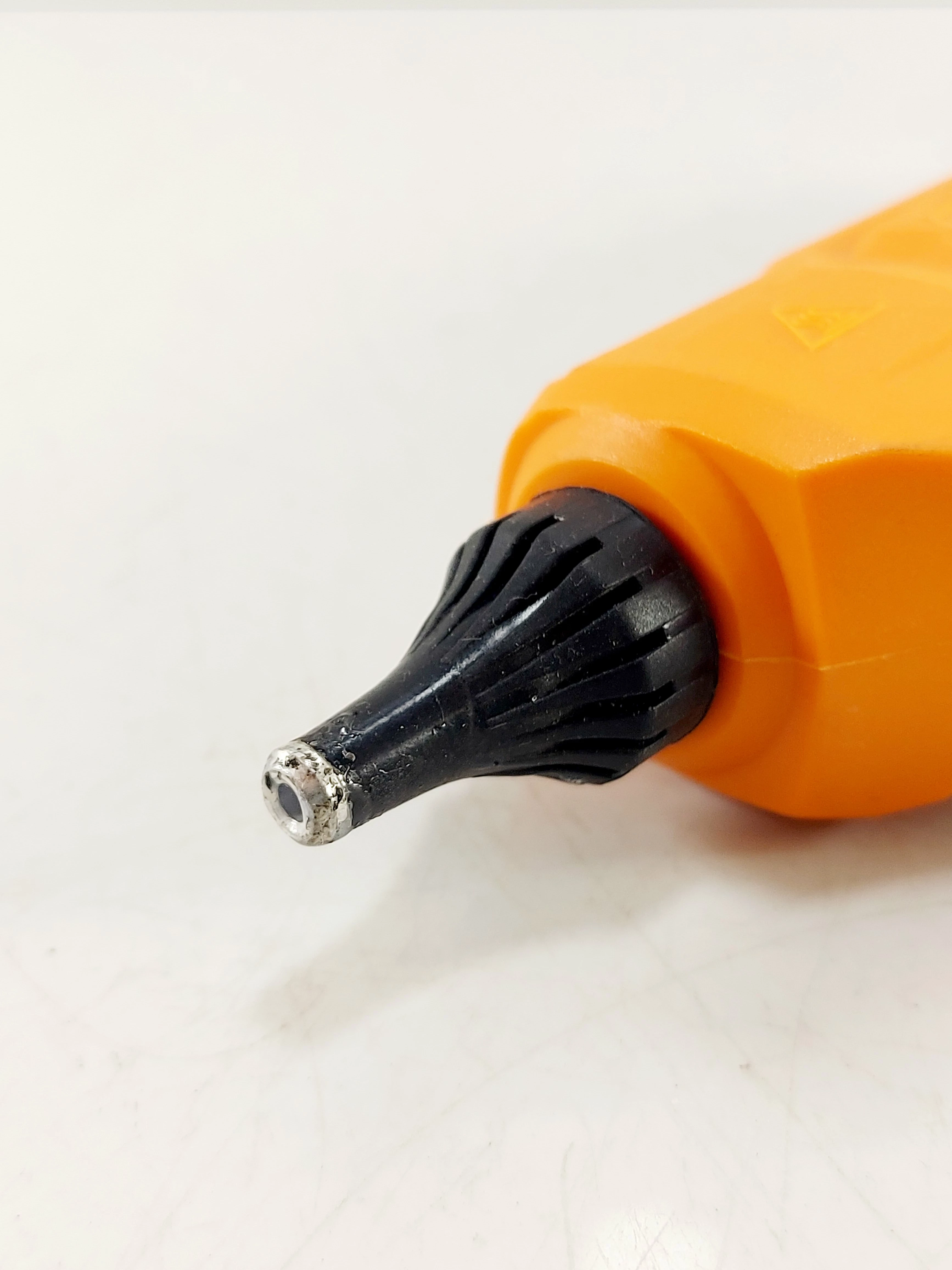 pistolet-do-kleju-niteo-pojm-250249-moc-1500