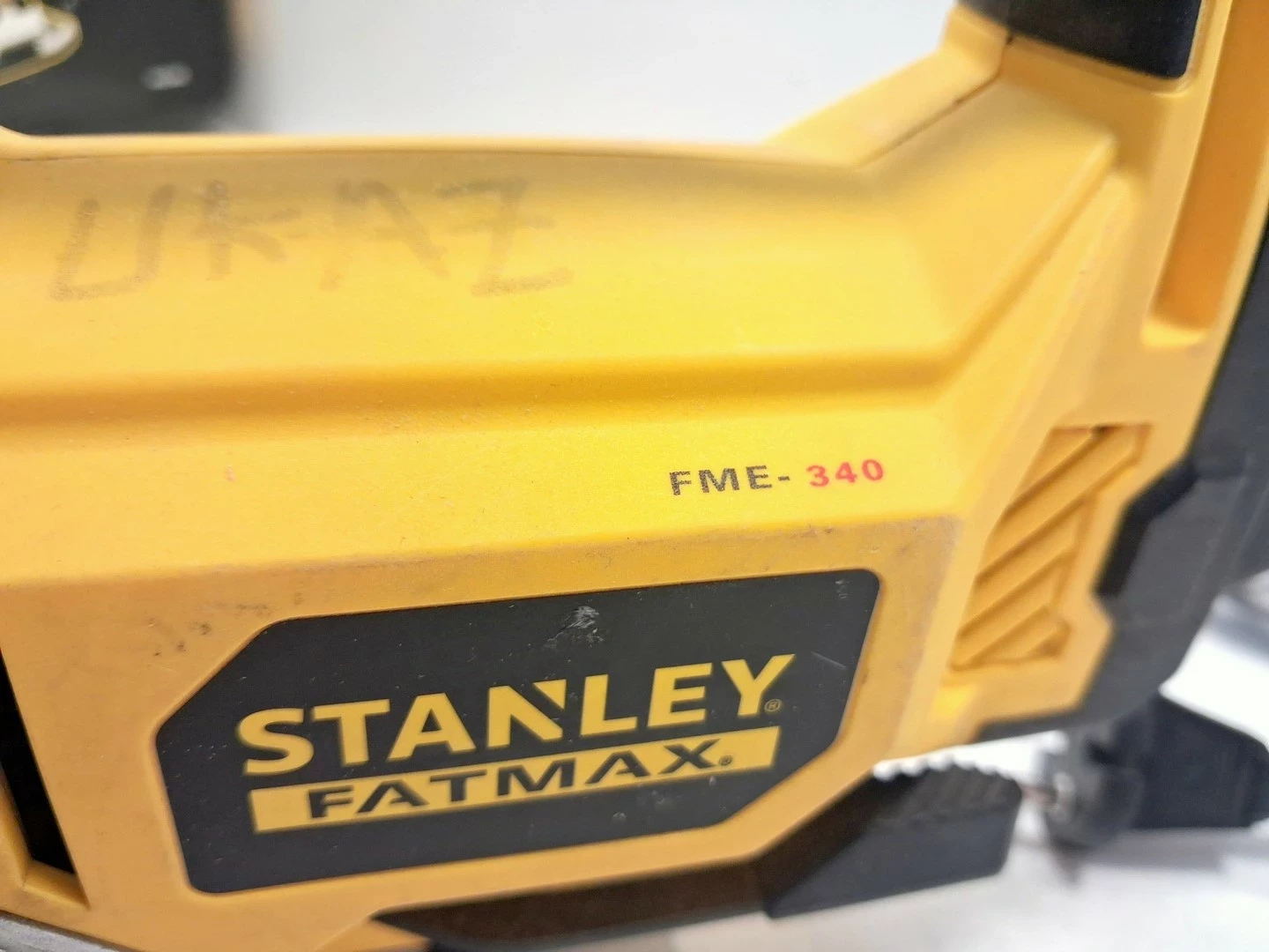 wyrzynarka-stanley-fme340-710w-w-walizce-maksymalna-predkosc-skokowa-3200