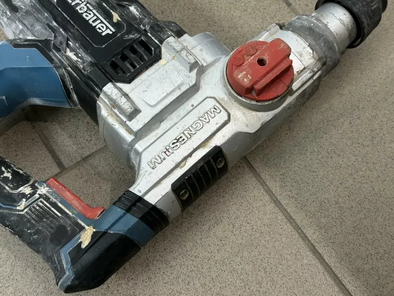 mlotowiertarka-erbauer-erh1500-21w29-00037-walizka-maksymalna-moc-150000