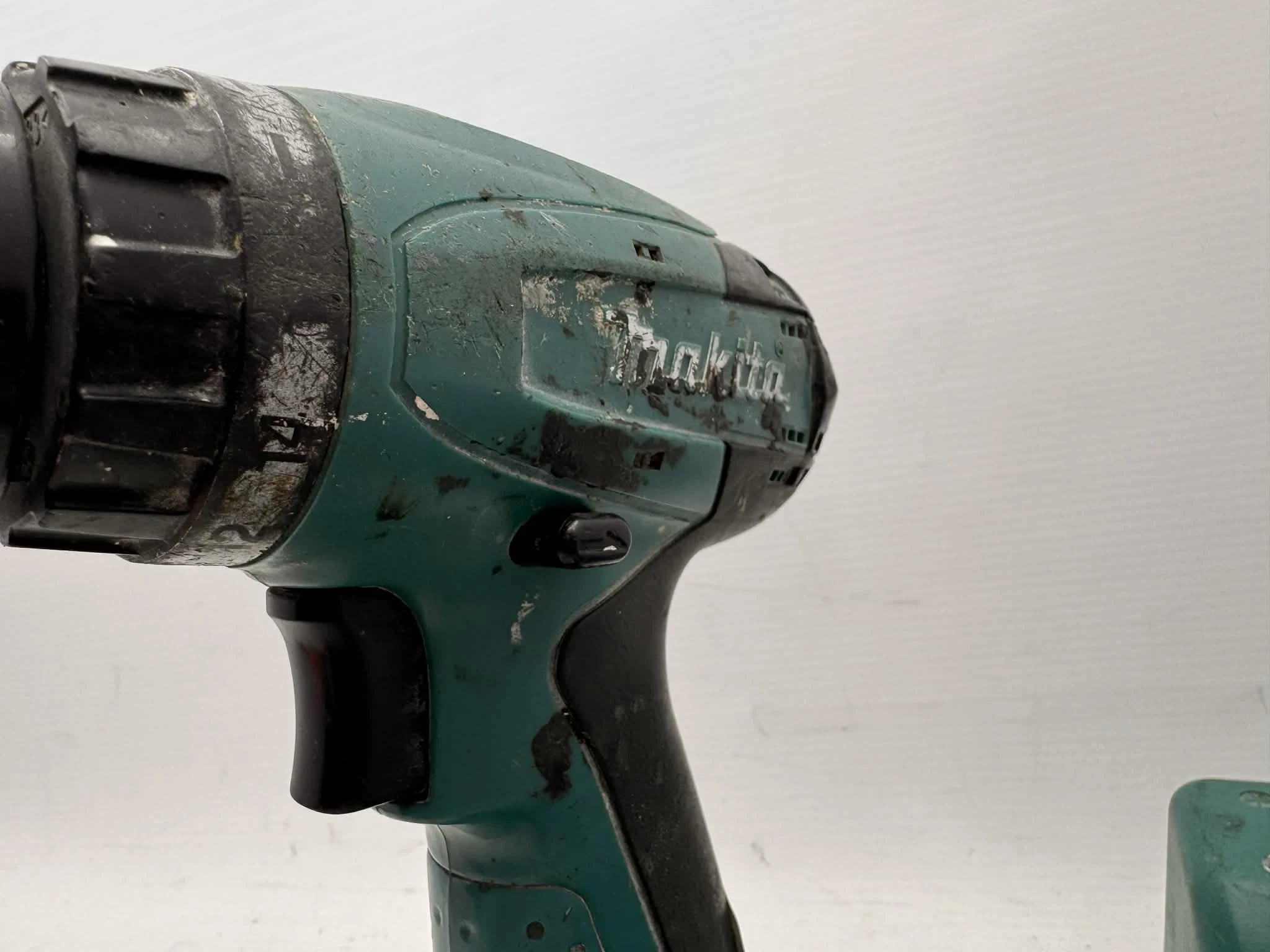 wkretarka-makita-6271d-body-aku-lad-stan-11323-2