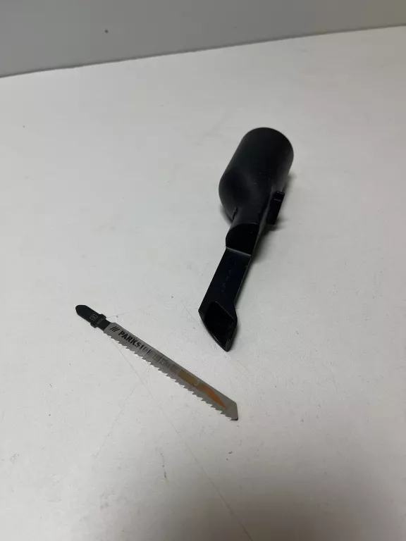 wyrzynarka-ryobi-rjs750-mocowanie-brzeszczotu-205041-222245