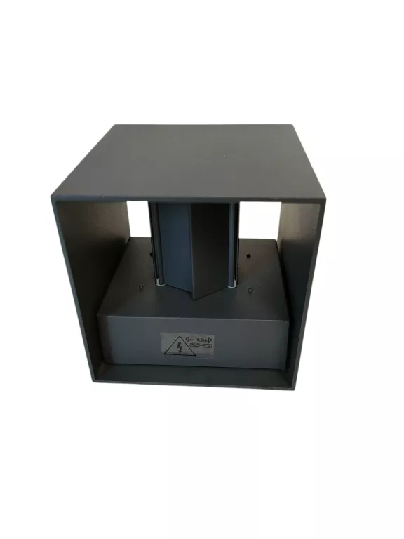 oprawa-elewacyjna-led-el-7w-l-gr-czarny-kanlux-sa-reka-28990-ean-gtin-5905339289902