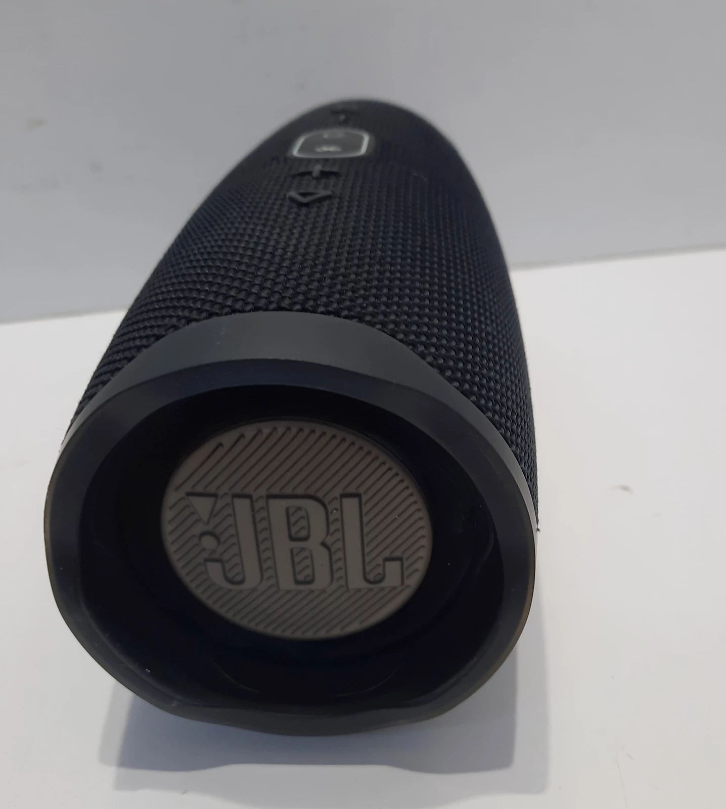 glosnik-jbl-charge-4-funkcje-221089-2