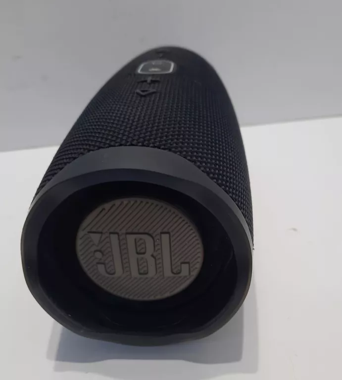 glosnik-jbl-charge-4-funkcje-221089-2