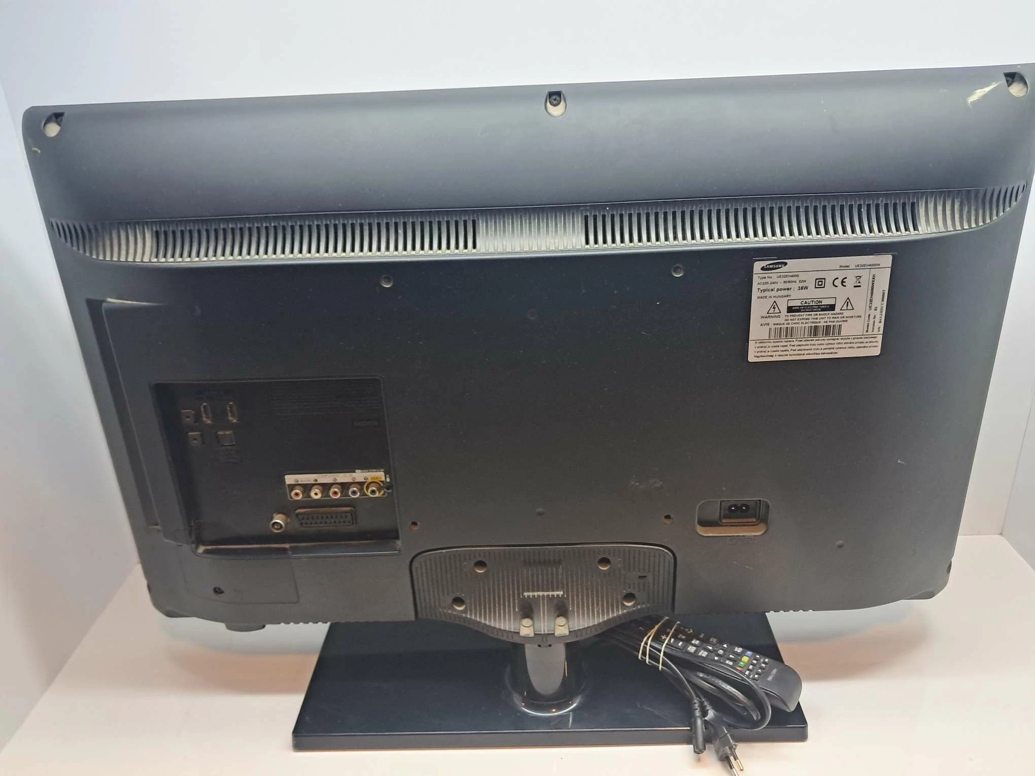 telewizor-samsung-ue32eh40000-pilot-kod-producenta-ue32eh4000wxzt