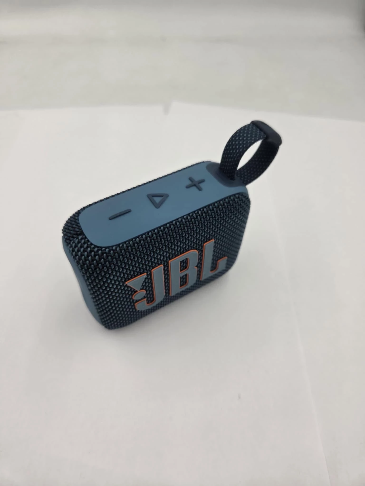 glosnik-jbl-go-4-stan-11323-2