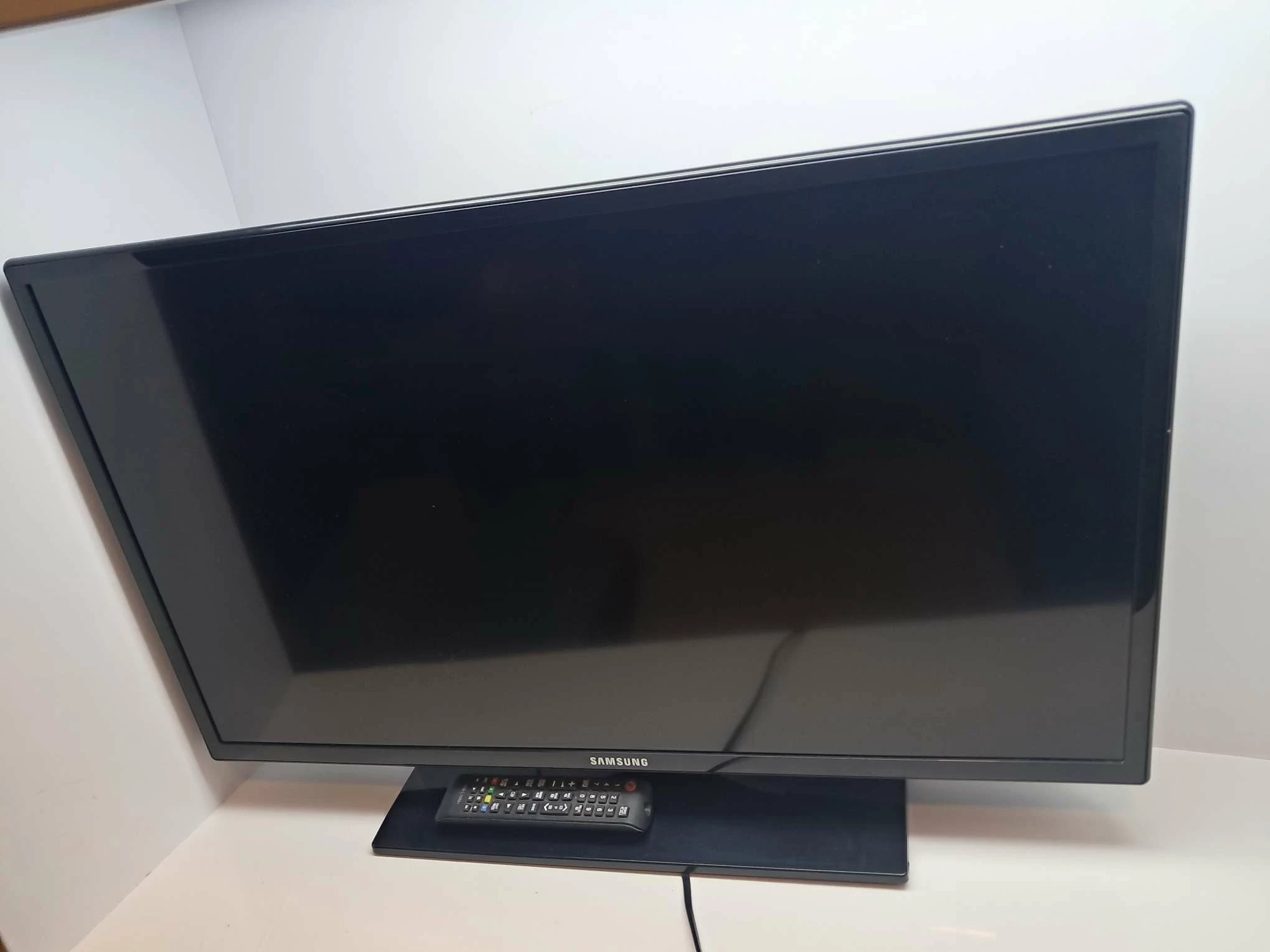 telewizor-samsung-ue32eh40000-pilot-barlickiego-47-kutno