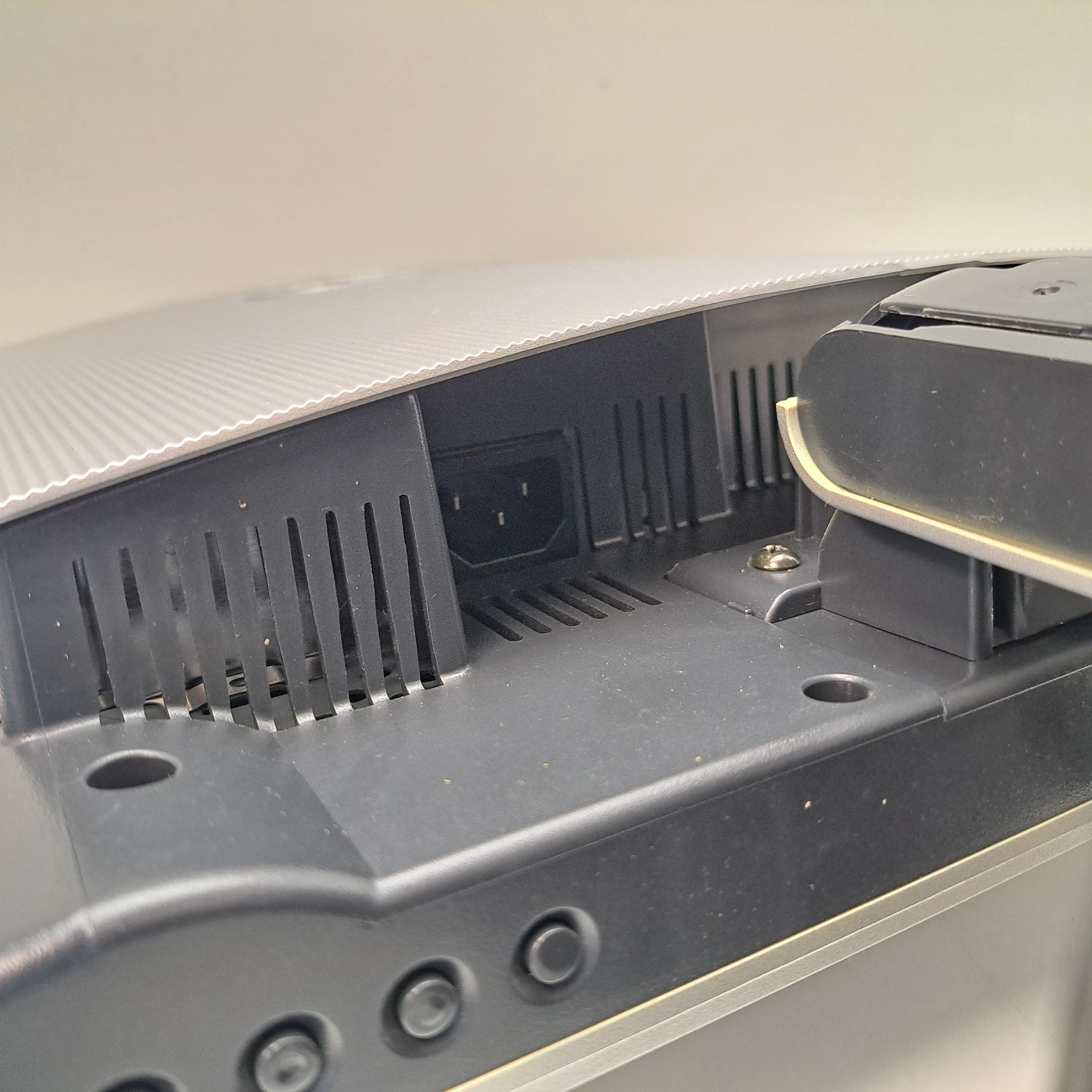 monitor-komputerowy-lcd-lg-1730s-kod-producenta-1730s