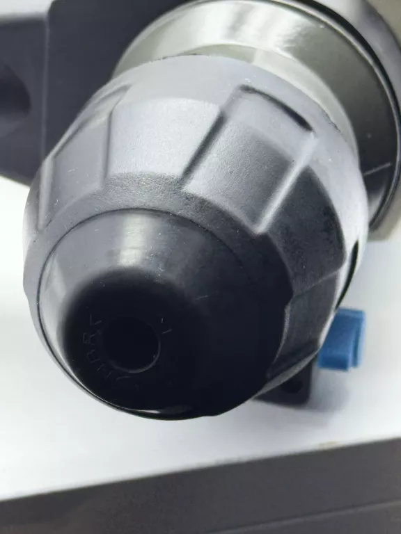 mlotowiertarka-macallister-msrh1250-1250w-w-walizce-seria-msrh-1250-a