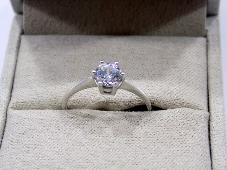 pierscionek-biale-zloto-waga-125-proba-585-rozmiarsrednica-wew-mm-372-5