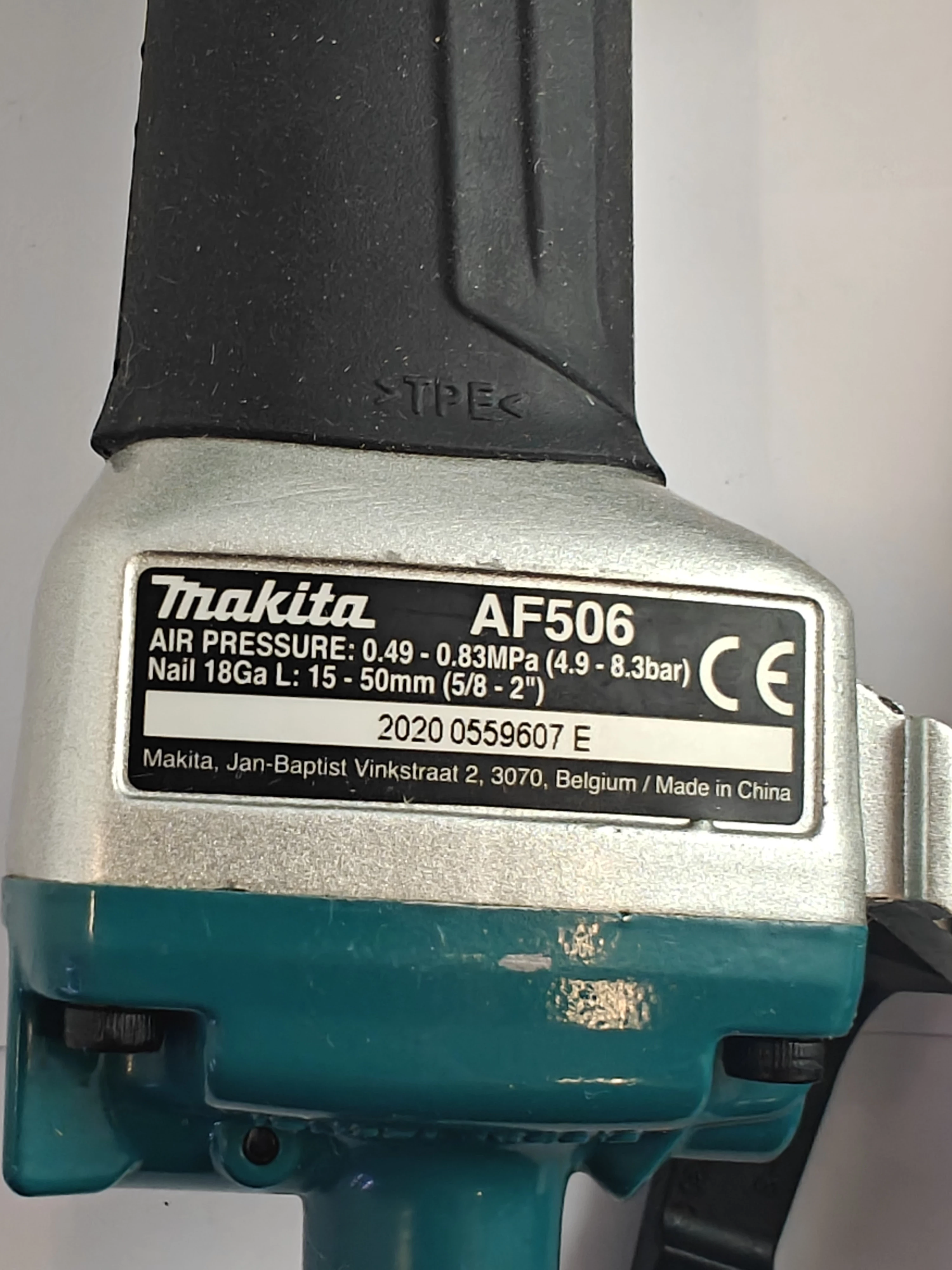 gwozdziarka-makita-af-506-stan-11323-2