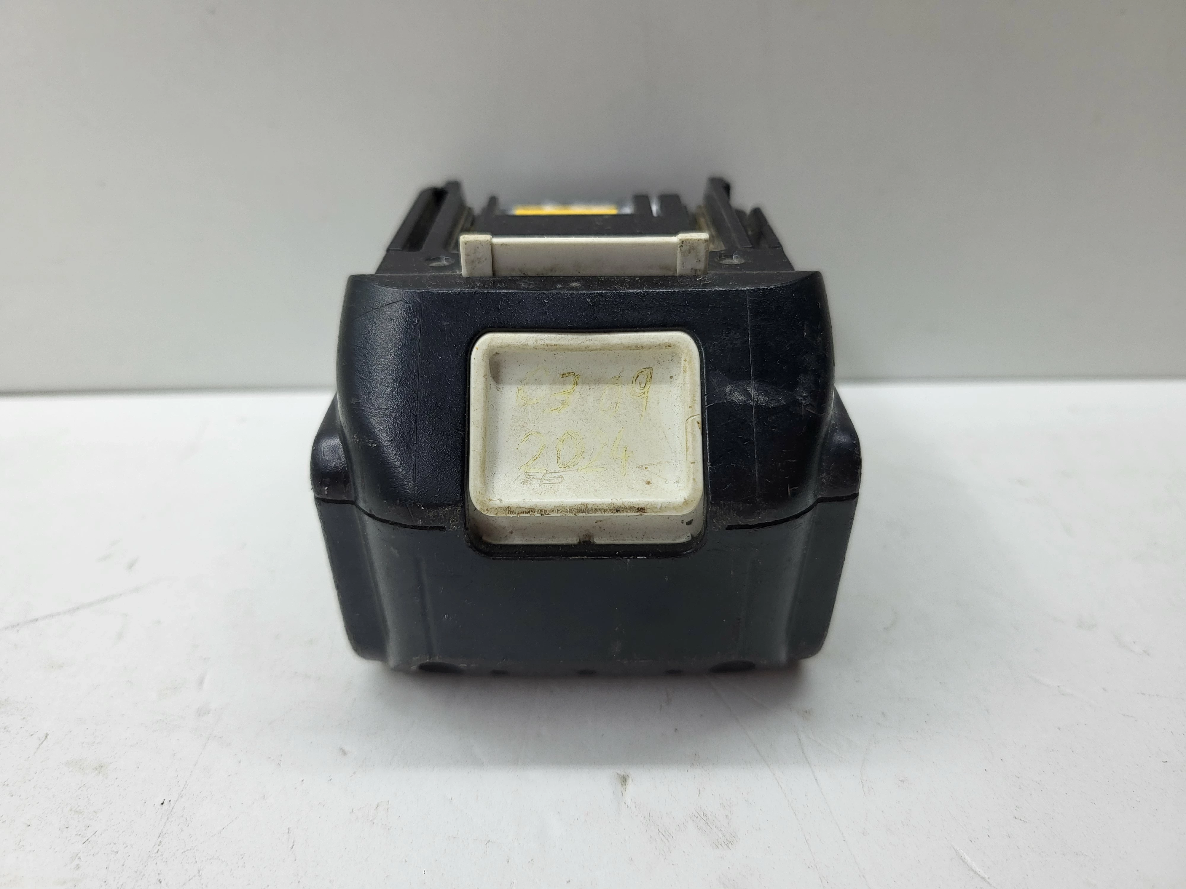 akumulator-makita-bl1860b-60ah-18v-stan-11323-2