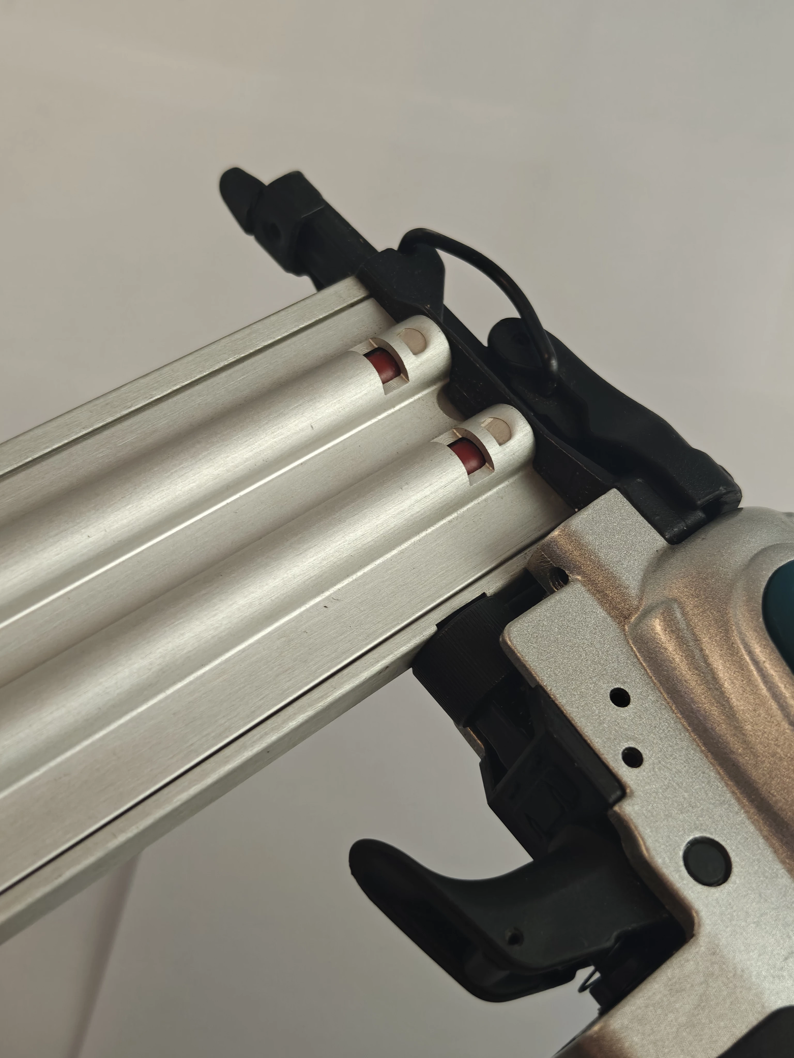 gwozdziarka-makita-af-506-maksymalna-dlugosc-gwozdzizszywek-50