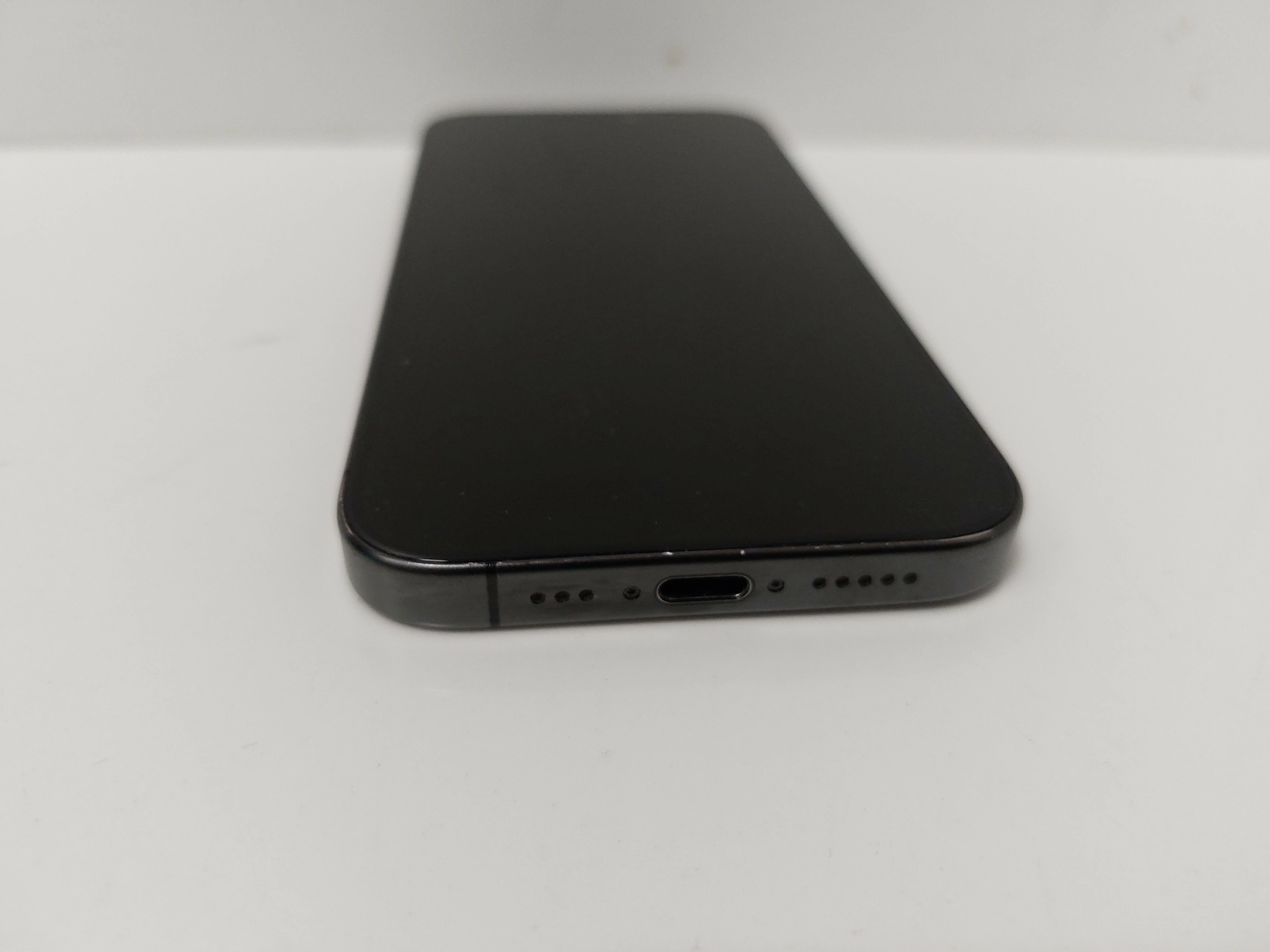 telefon-iphone-15-pro-128gb-polecam-pamiec-ram-202865-214113