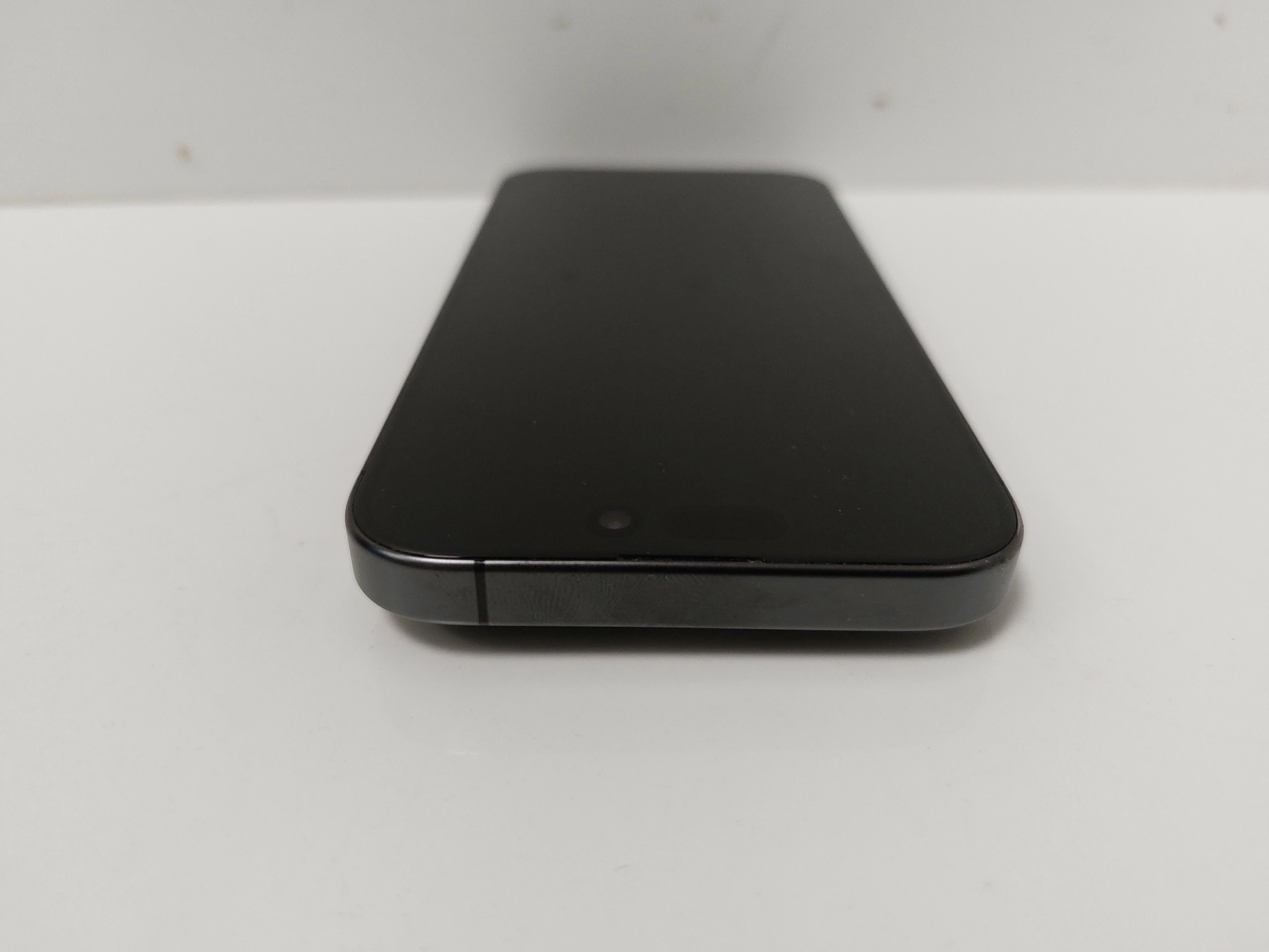 telefon-iphone-15-pro-128gb-polecam-pojemnosc-akumulatora-3650