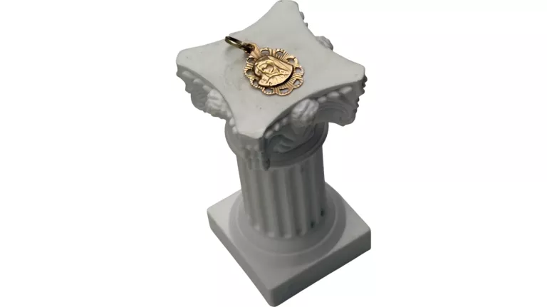 delikatna-zlota-zawieszka-matka-boska-096g-pr585-14k-jednosci-narodowej-45-sj-wroclaw