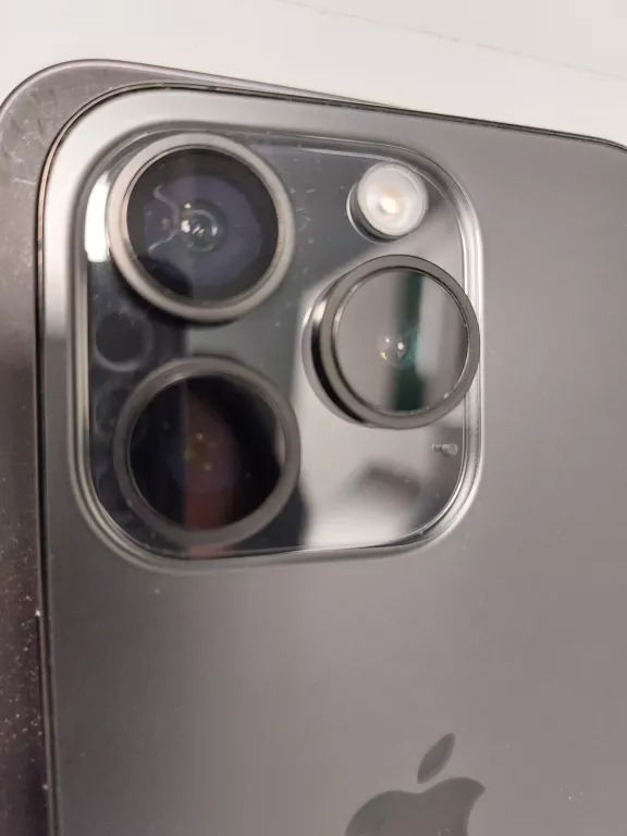 telefon-iphone-15-pro-128gb-polecam-typ-202685-212929