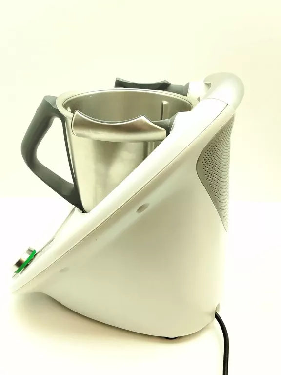 robot-kuchenny-thermomix-tm6-model-tm6