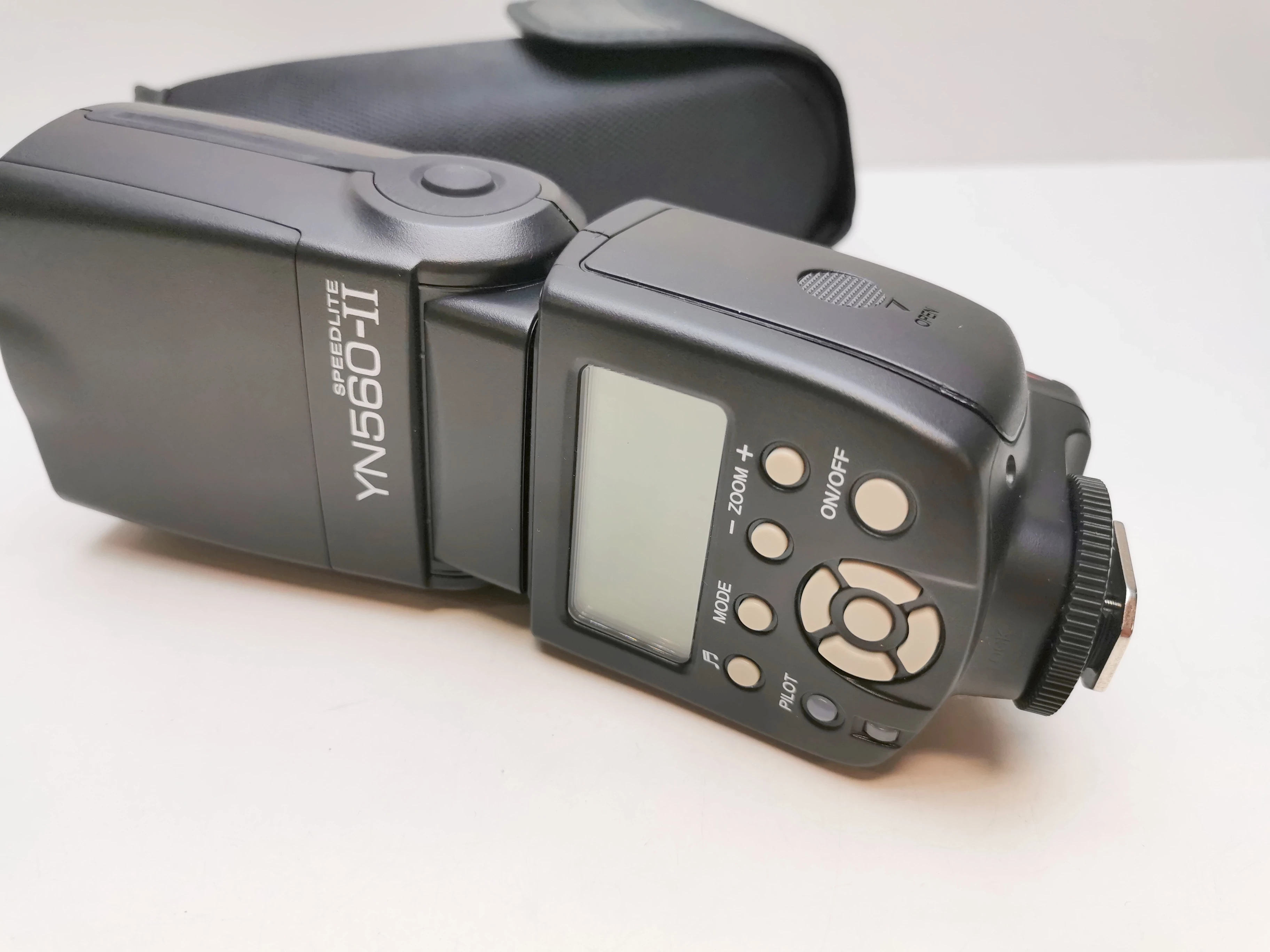 lampa-blyskowa-yongnuo-yn-560ii-do-aparatow-marki-15748-6