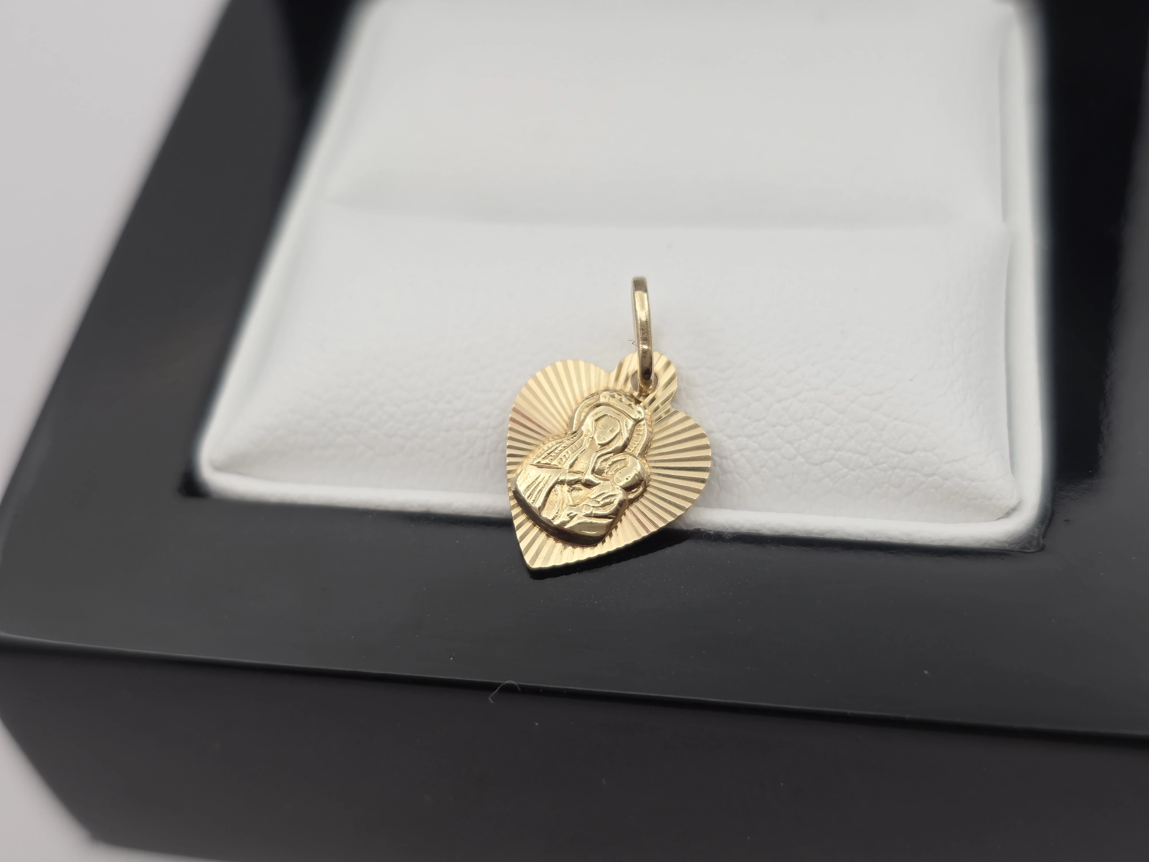 zlota-zawieszka-medalik-585-14k-074g-wlotowa-5b-krakow