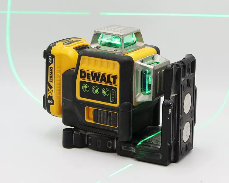 akumulatorowy-laser-krzyzowy-dewalt-dce089g-zielona-wiazka-glogowska-160-poznan