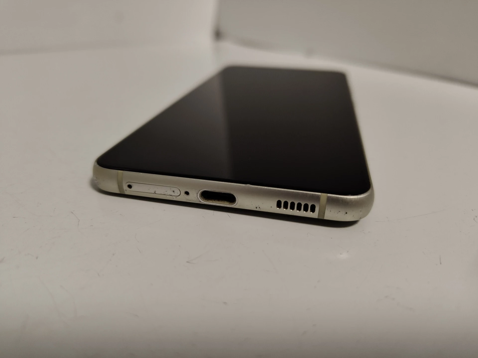 samsung-galaxy-s21-fe-5g-6128gb-oliwkowy-kod-producenta-sm-g990blvdeub