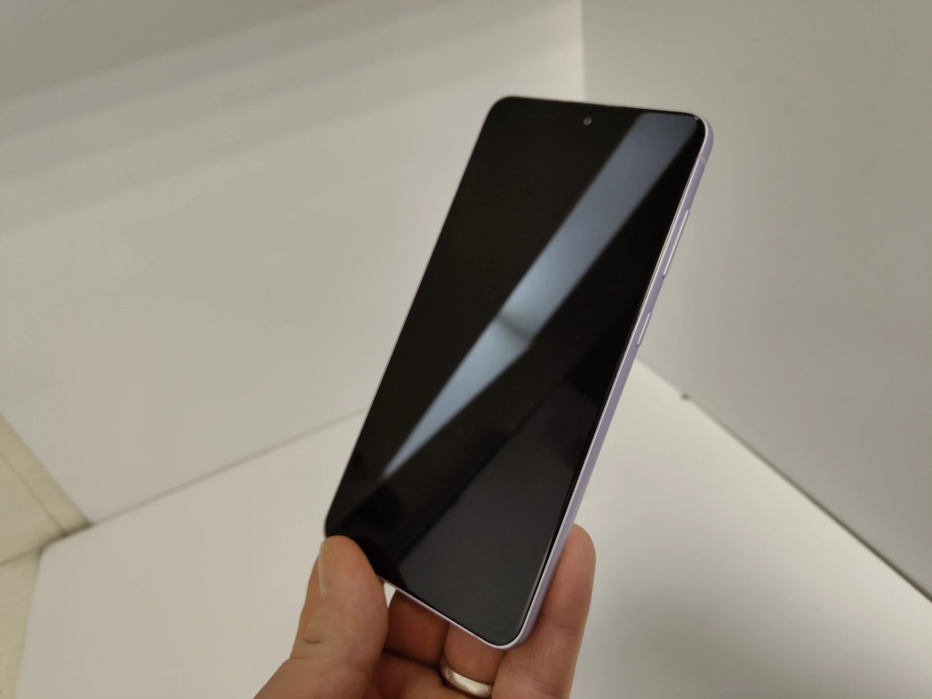 samsung-galaxy-s21-fe-5g-6128gb-fioletowy-przekatna-ekranu-640