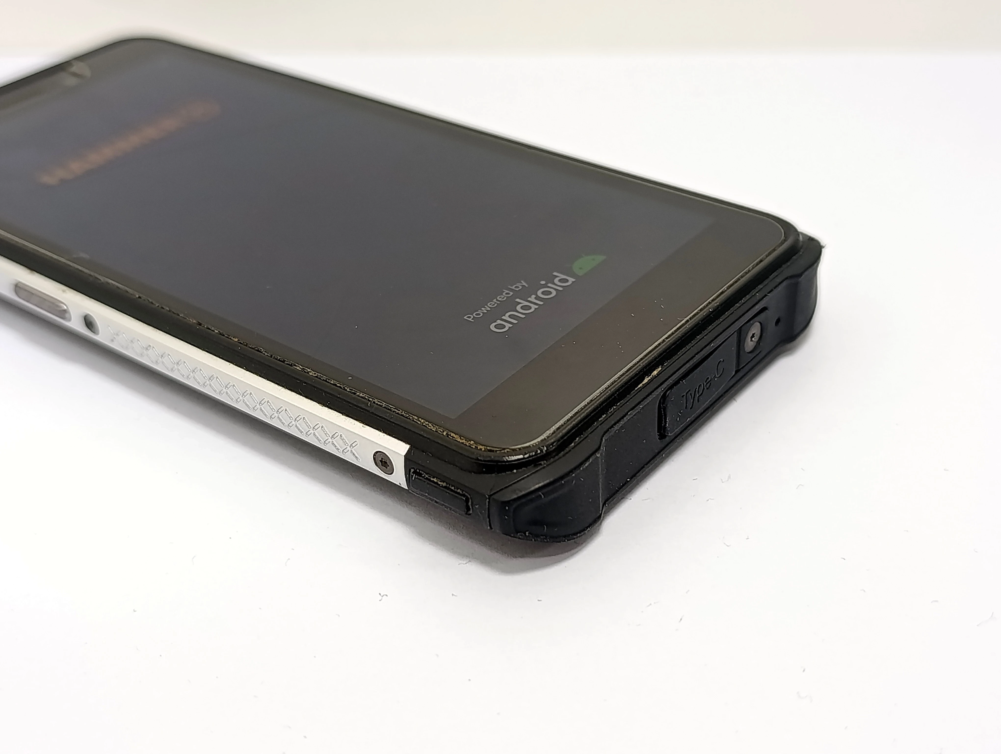 telefon-telefon-hammer-iron-4-432gb-stan-11323-2