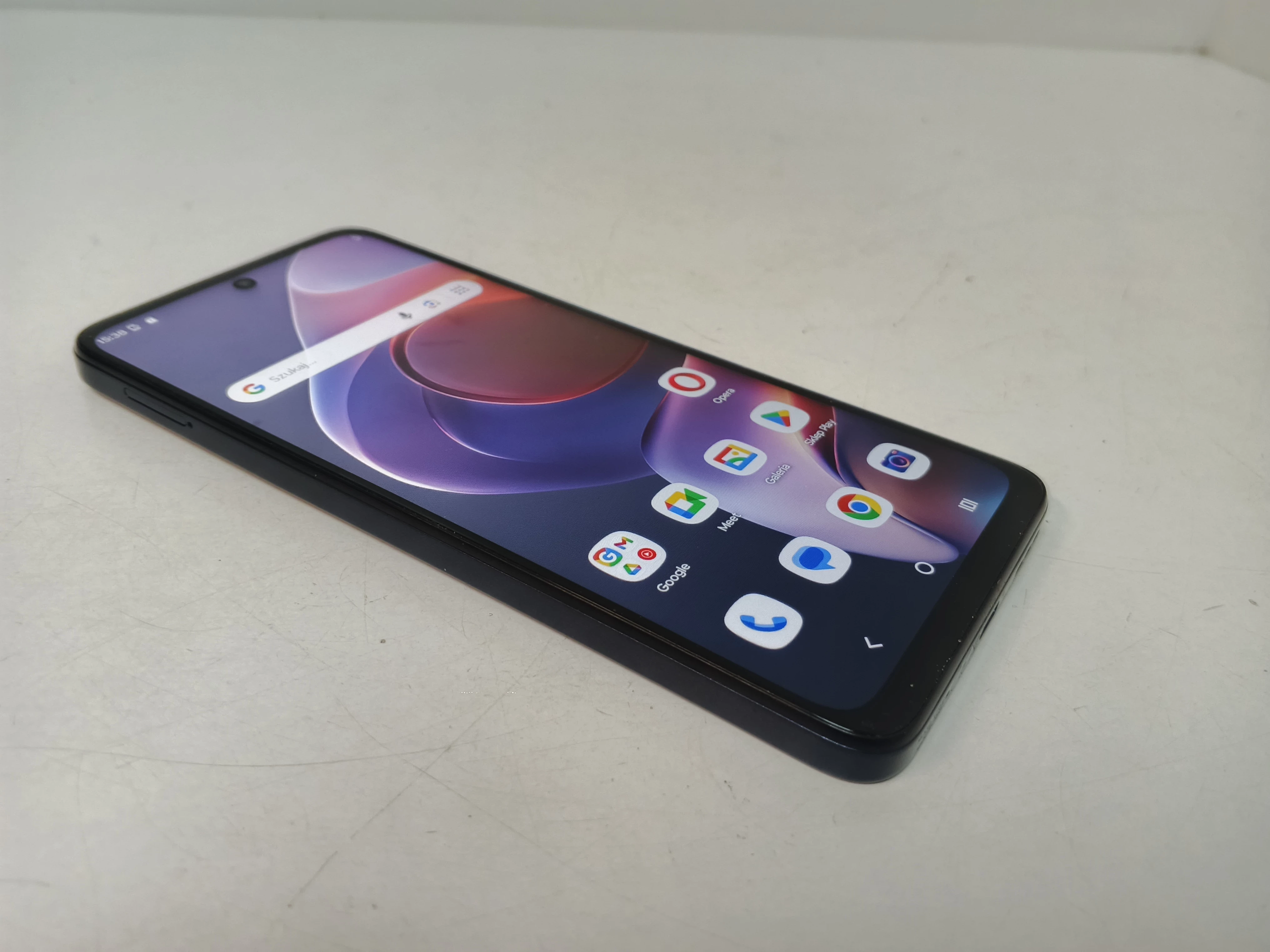 telefon-moto-e15-stan-11323-2