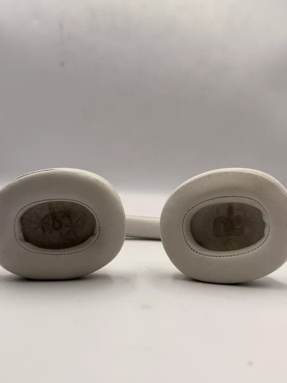 sluchawki-jbl-biale-bt720-stan-11323-2