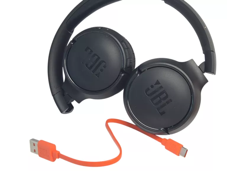 sluchawki-bezprzewodowe-nauszne-jbl-tune-570bt-czarne-pilsudskiego-15a-kwidzyn