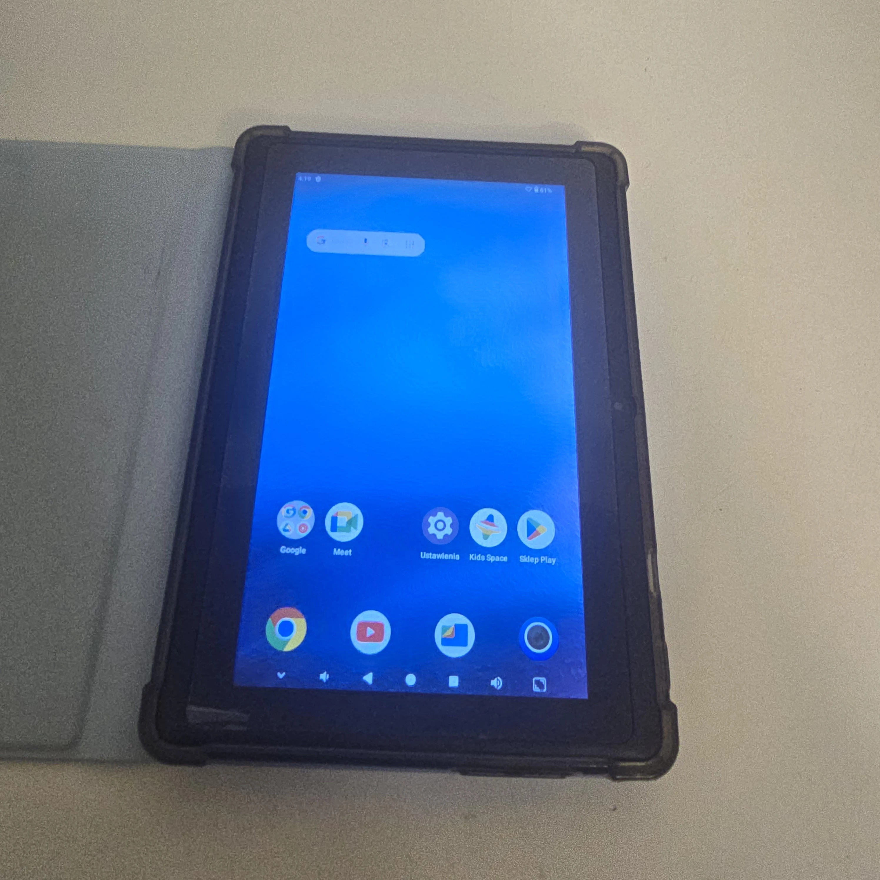 tablet-dla-dzieci-atm-pc-it-701a-332-gb-7-system-operacyjny-16332-1