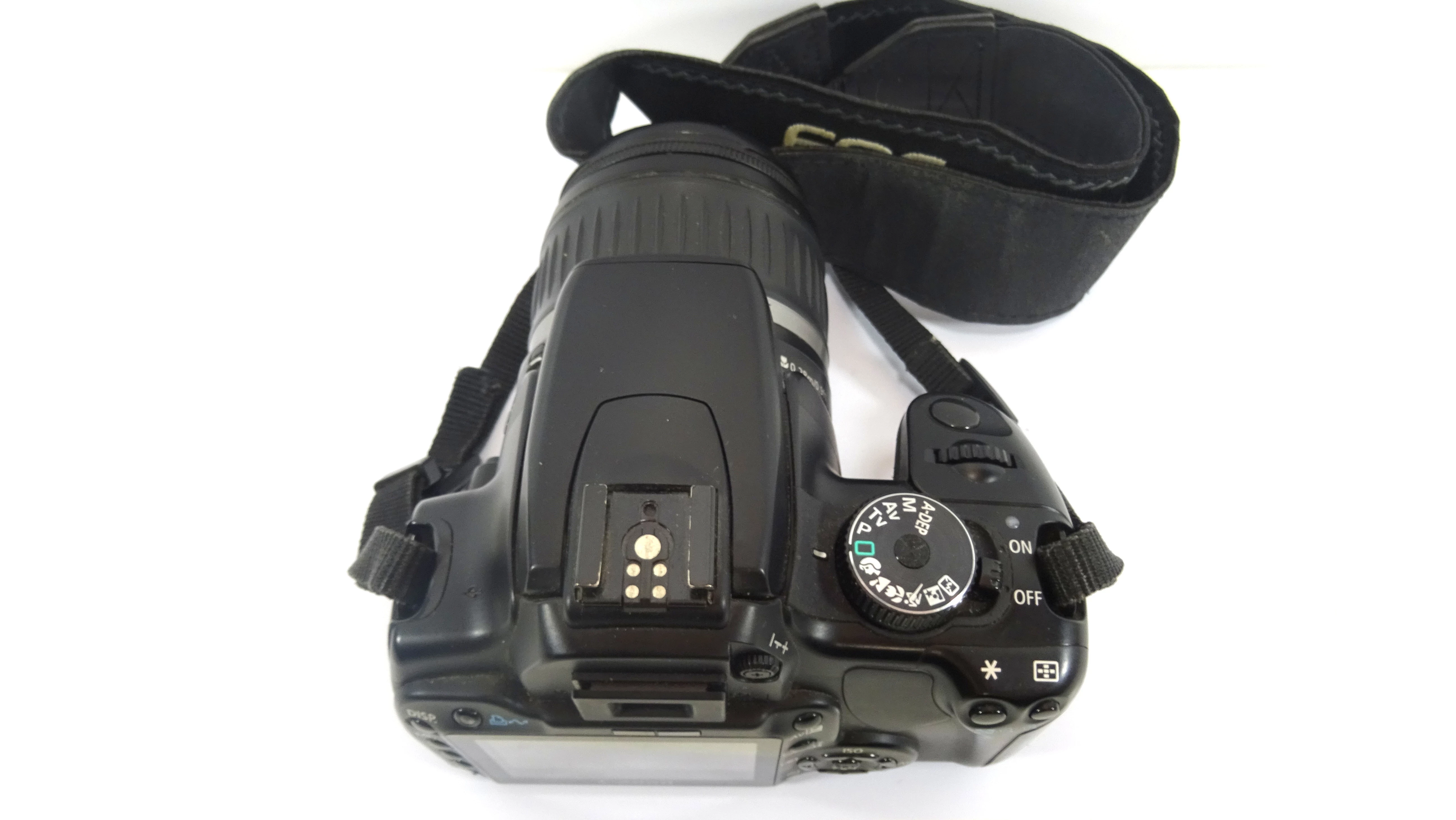 lustrzanka-cyfrowa-canon-400d-opbiektyw-efs18-55m-pokrowiec-ladowarka-ean-gtin-8714574980072